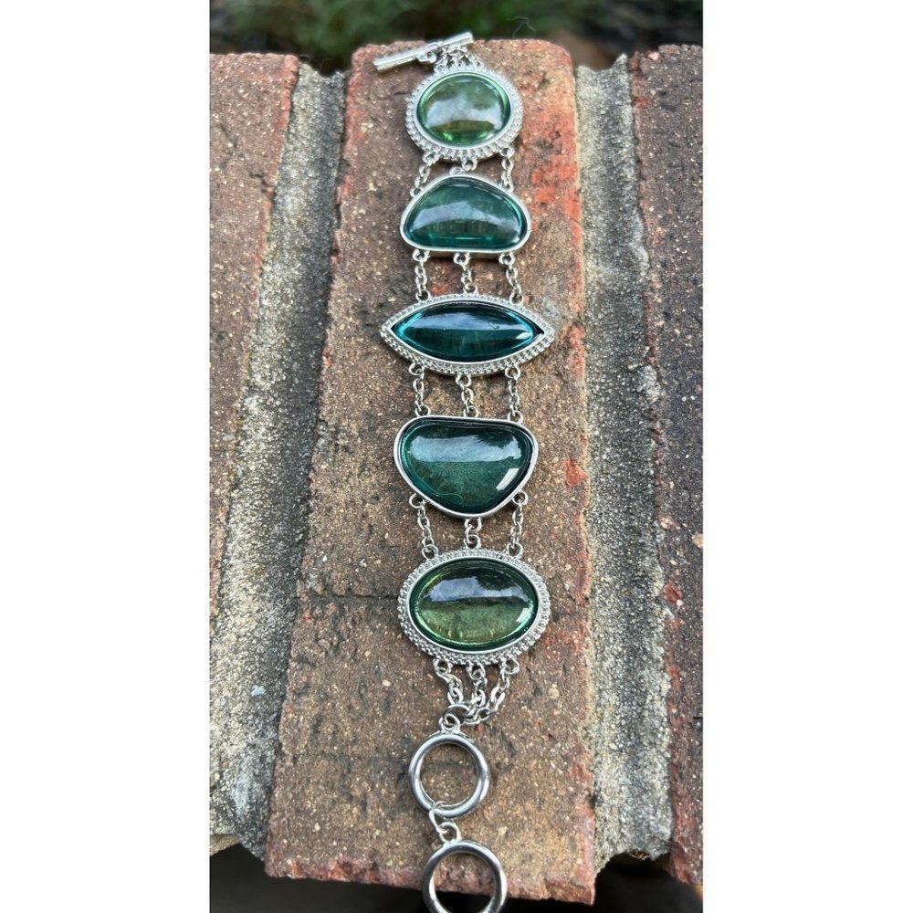 Charming Charlie Green Silver-Tone Bead Bracelet -- 8"